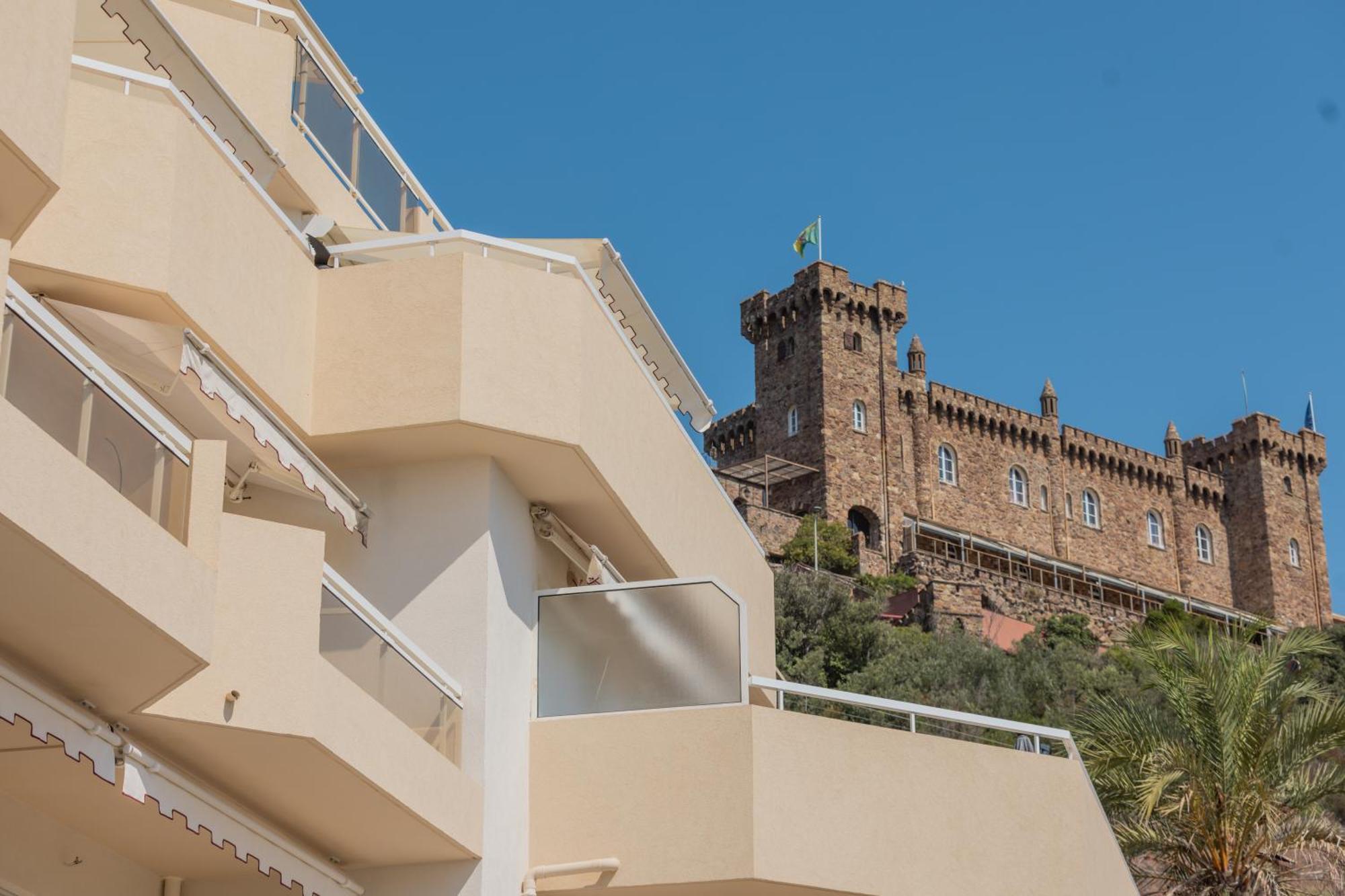 Riviera Beach Hotel Мандельё-ла-Напуль Экстерьер фото